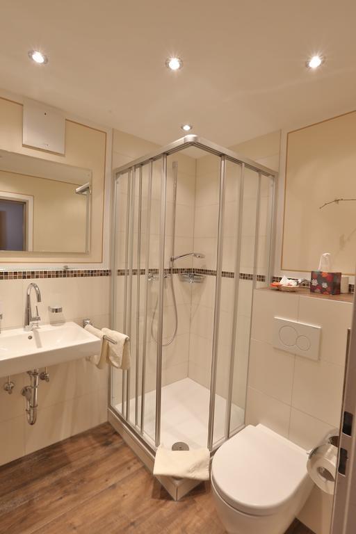 Hotel Bockmaier Oberpframmern Ngoại thất bức ảnh