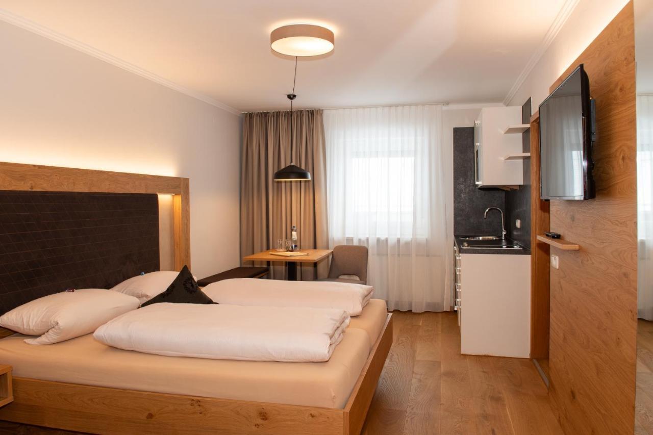 Hotel Bockmaier Oberpframmern Ngoại thất bức ảnh