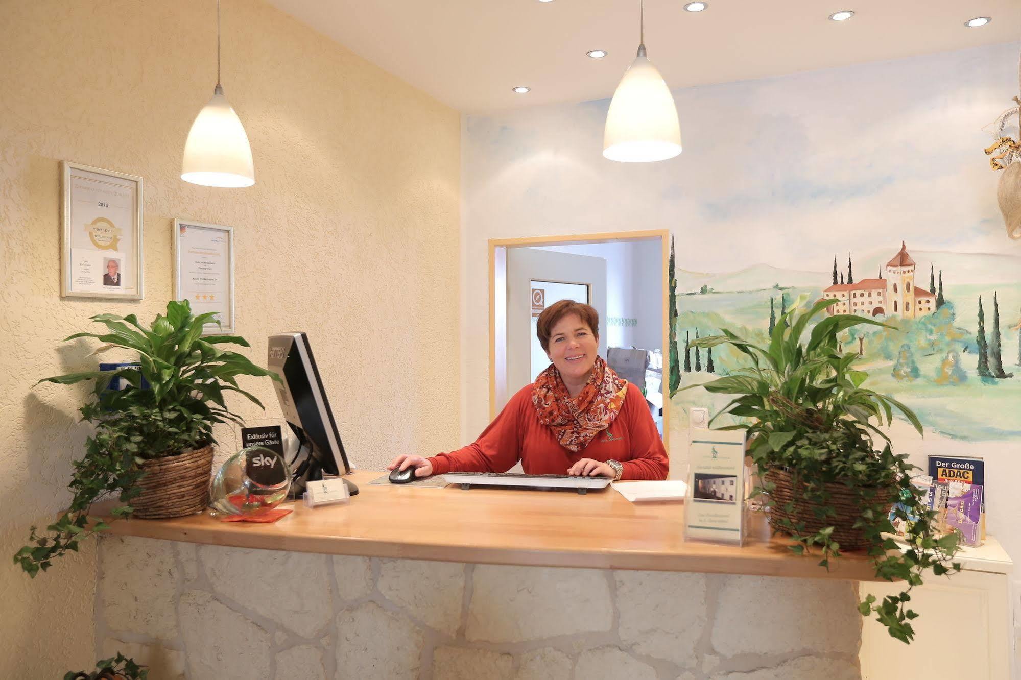 Hotel Bockmaier Oberpframmern Ngoại thất bức ảnh